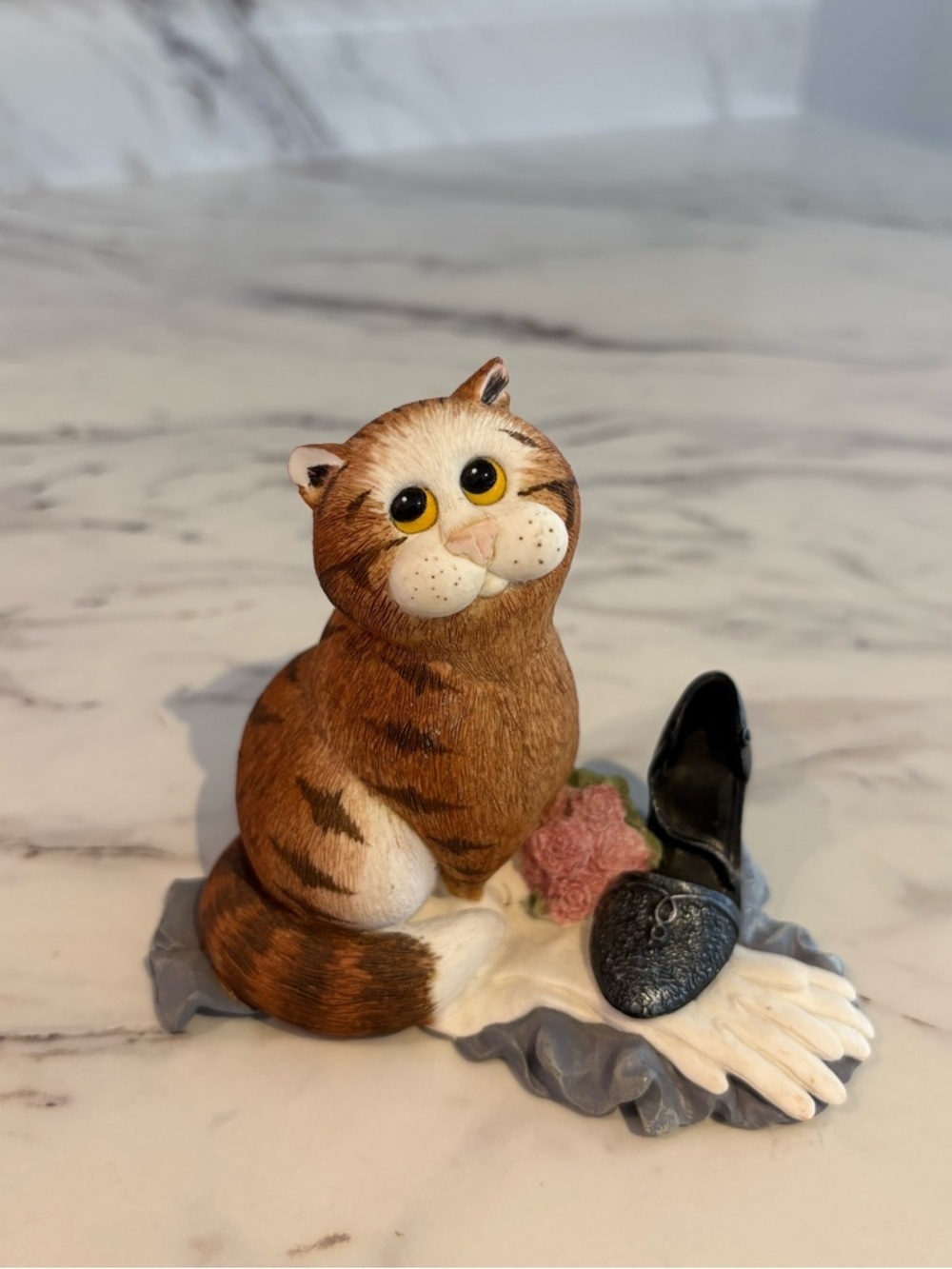 Comic & Curious Cats Figurine Shall We Dance Linda Jane Smith kitty cat decor